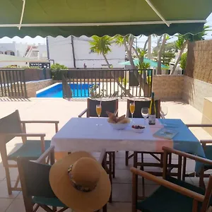 Сasa de vacaciones Hermosa Casa Con Piscina Cerca De La Playa De, Punta Prima (Menorca)